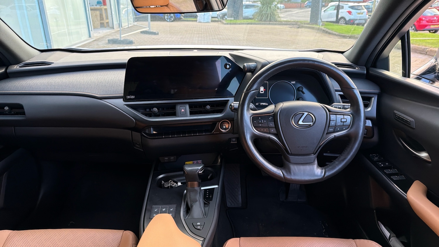 Used Lexus UX 2023 for sale - 76894387: Photo 5