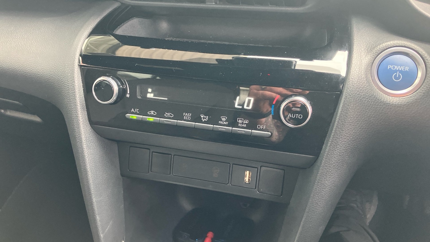 Vehicle 28