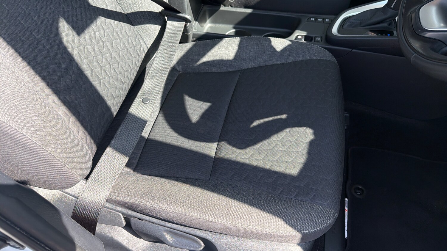 Used Toyota Yaris Cross 2023 for sale - 78224081: Photo 17