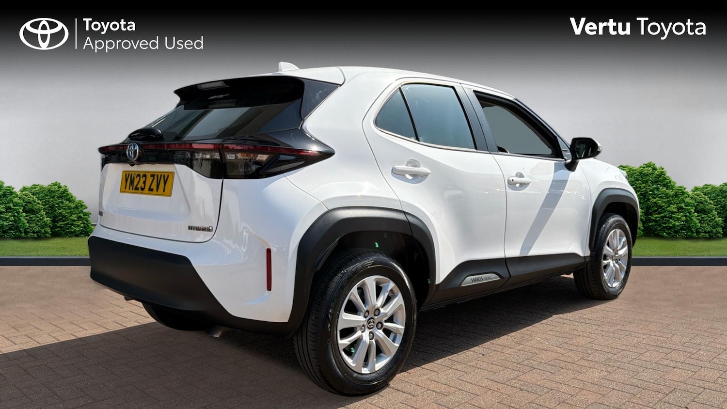 Used Toyota Yaris Cross 2023 for sale - 78224081: Photo 2