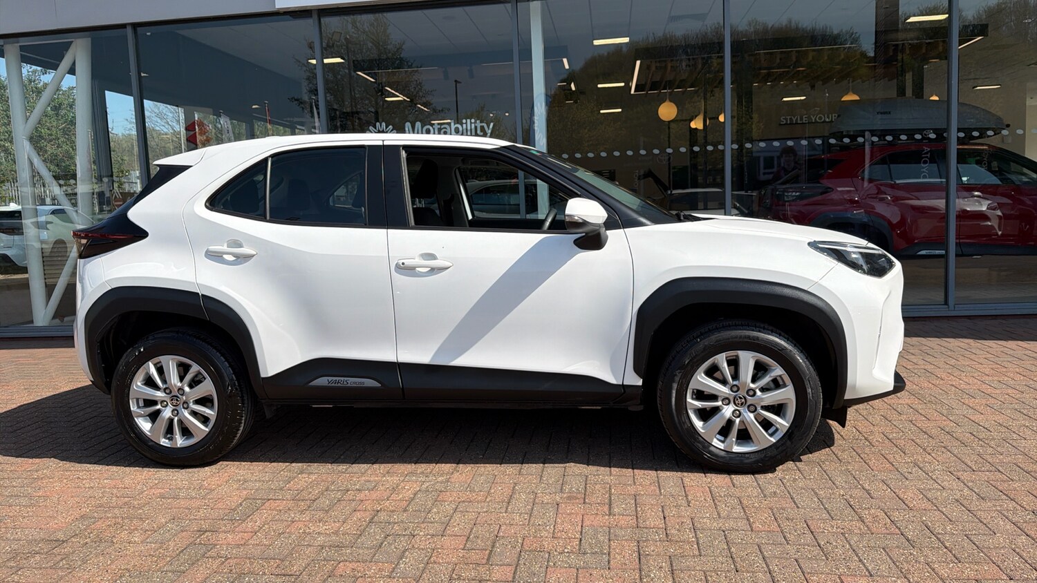 Used Toyota Yaris Cross 2023 for sale - 78224081: Photo 23