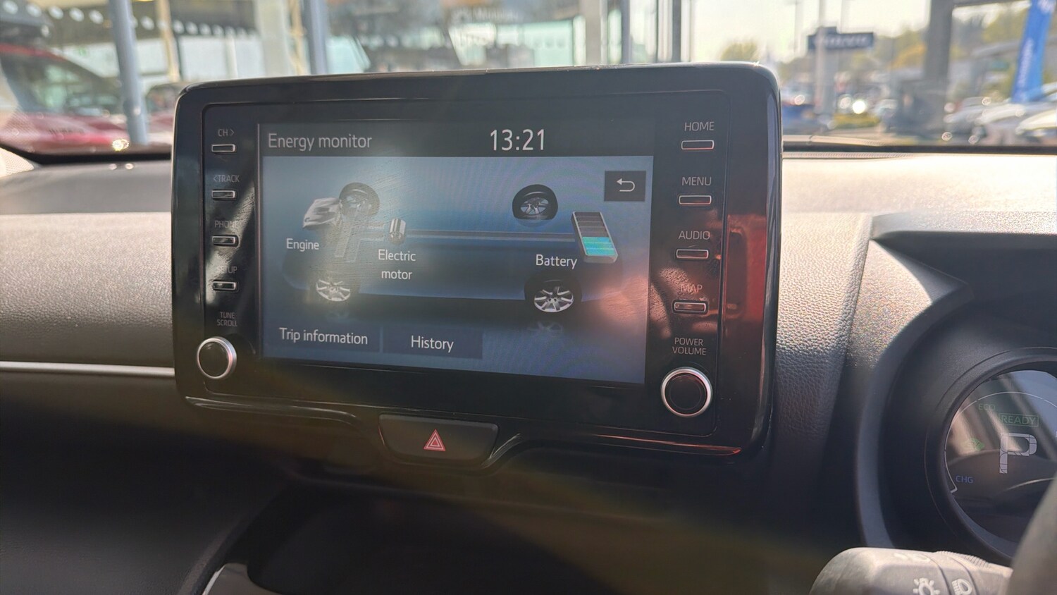 Used Toyota Yaris Cross 2023 for sale - 78224081: Photo 30