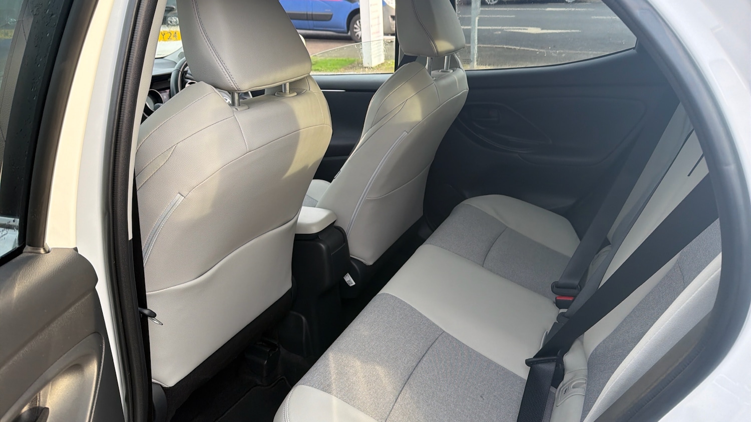 Used Toyota Yaris 2022 for sale - 77085408: Photo 13