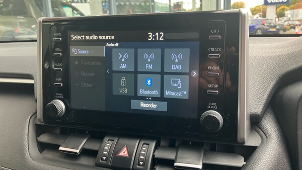 Used Toyota RAV4 2019 for sale - 76196387: Photo 23
