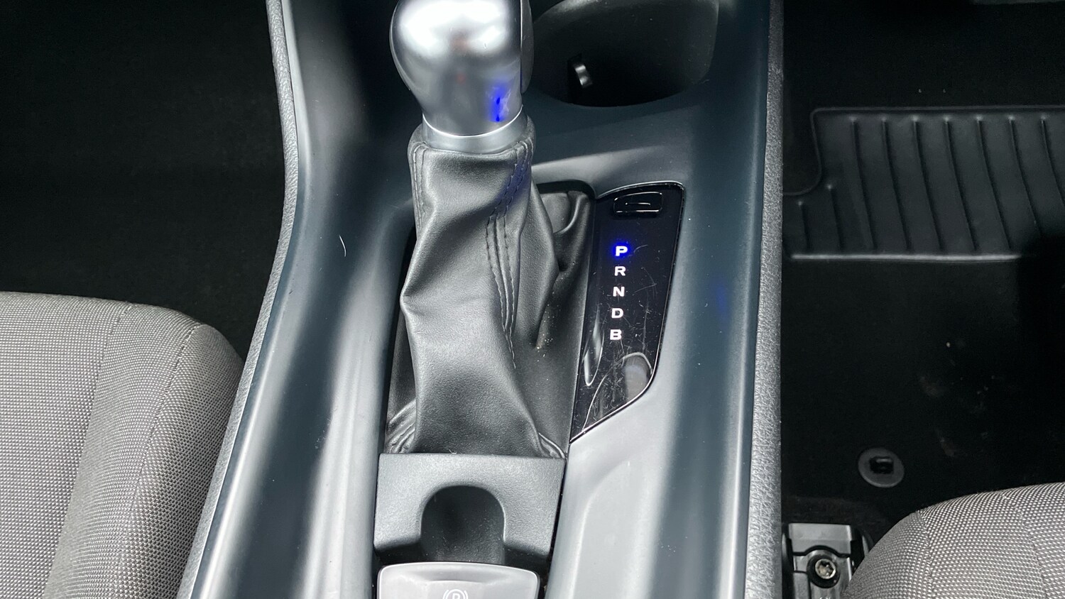 Used Toyota C-HR 2020 for sale - 77640475: Photo 35