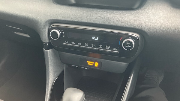 Used Toyota Yaris 2024 for sale - 76287832: Photo 28
