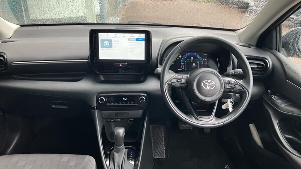 Used Toyota Yaris 2024 for sale - 76287832: Photo 5