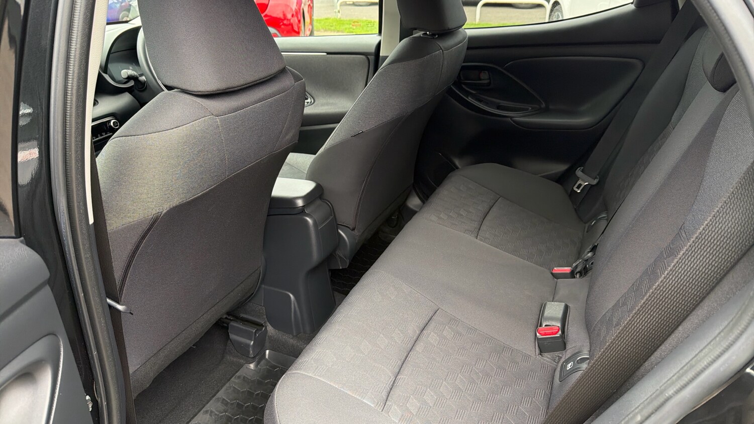 Used Toyota Yaris 2024 for sale - 77883762: Photo 13