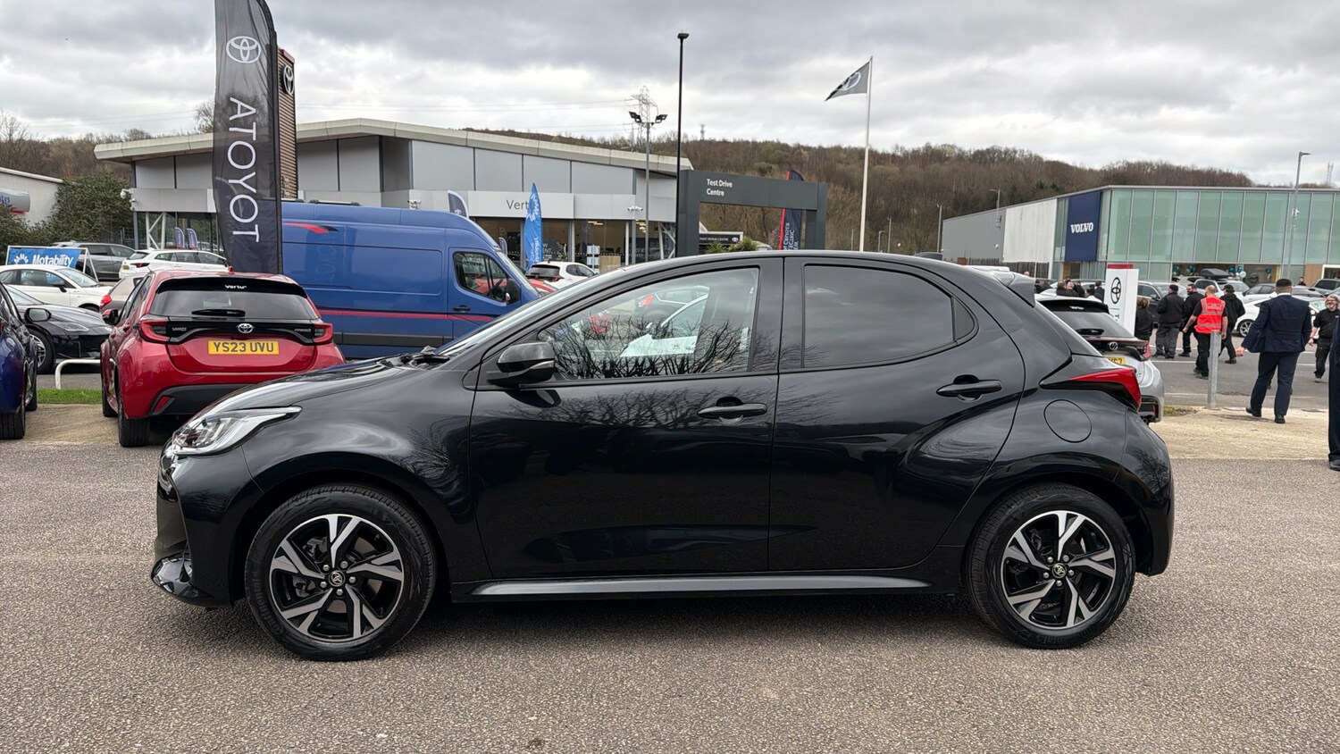 Used Toyota Yaris 2024 for sale - 77883762: Photo 17