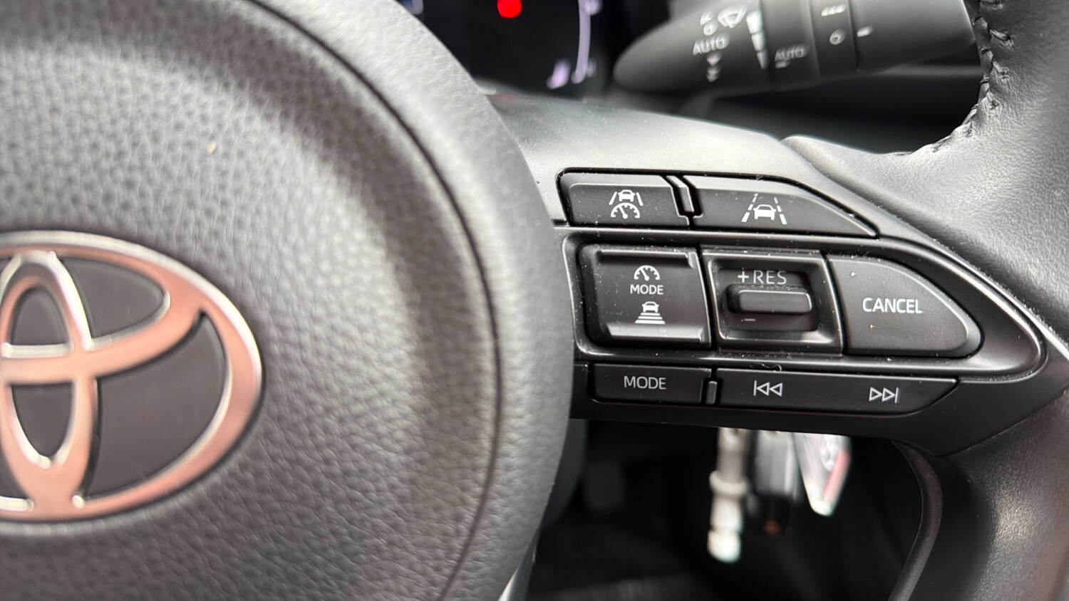 Used Toyota Yaris 2024 for sale - 77883762: Photo 28