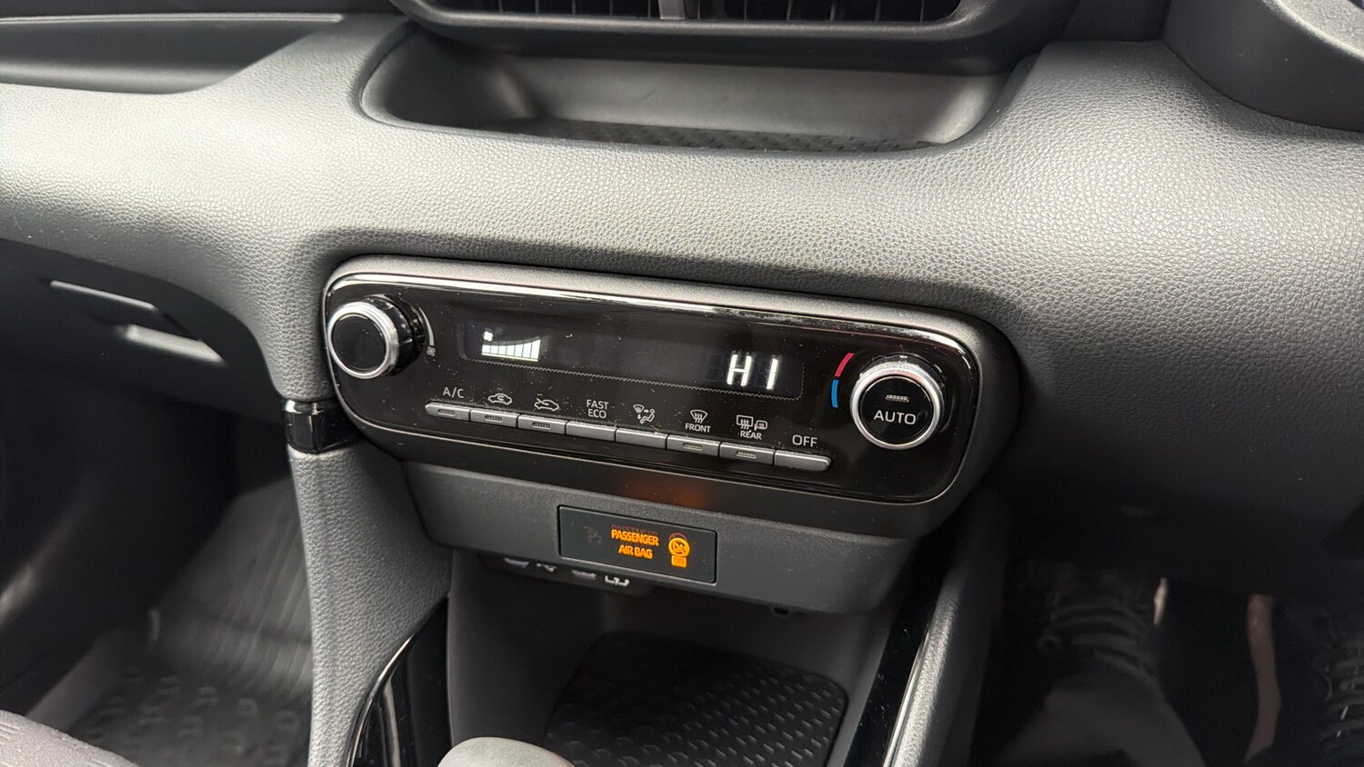 Used Toyota Yaris 2024 for sale - 77883762: Photo 29