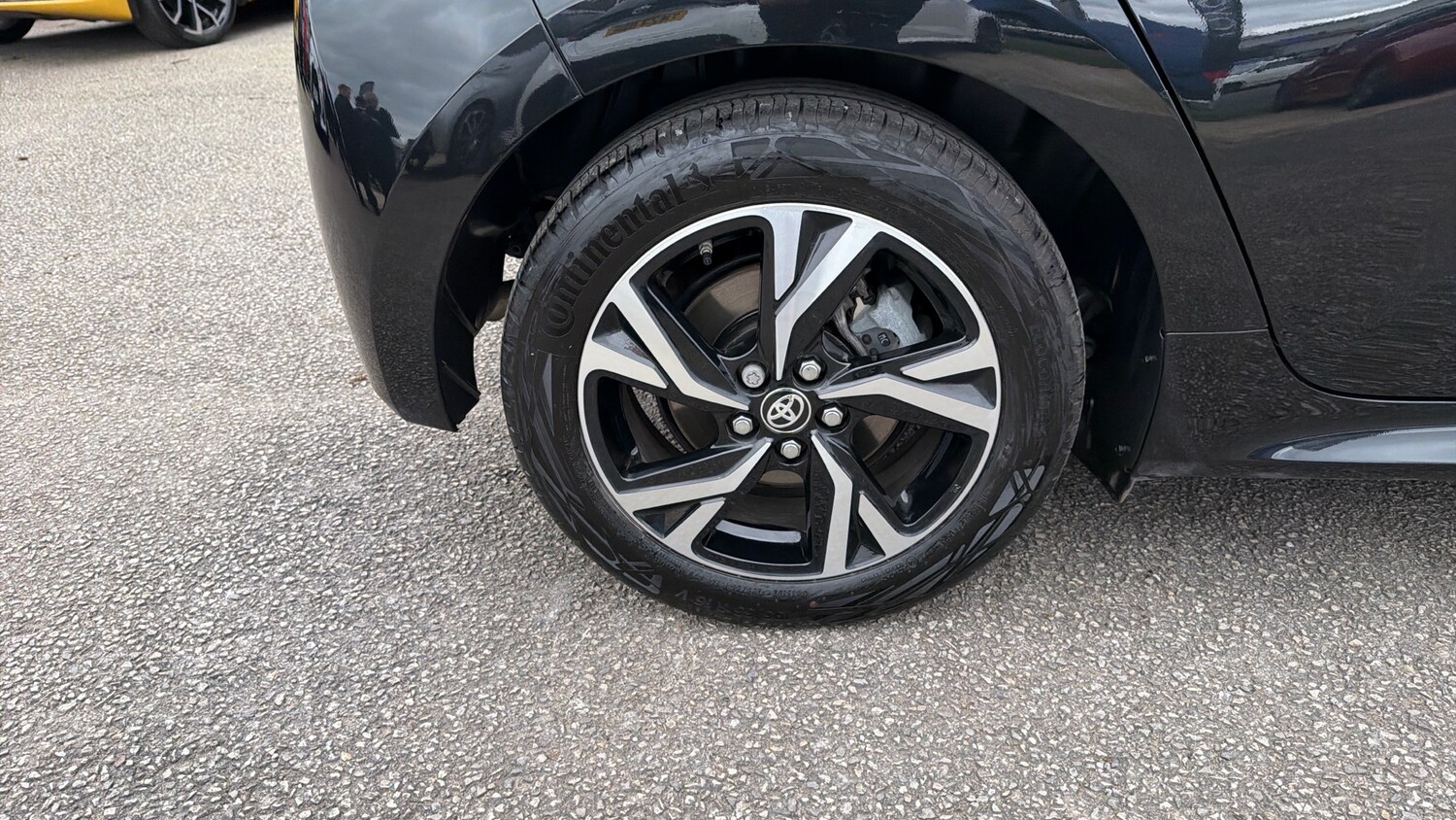 Used Toyota Yaris 2024 for sale - 77883762: Photo 32