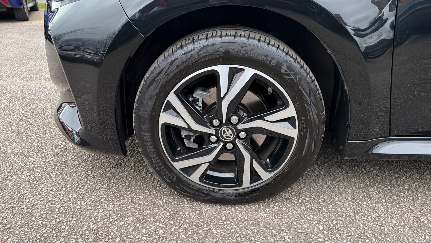 Used Toyota Yaris 2024 for sale - 77883762: Photo 33