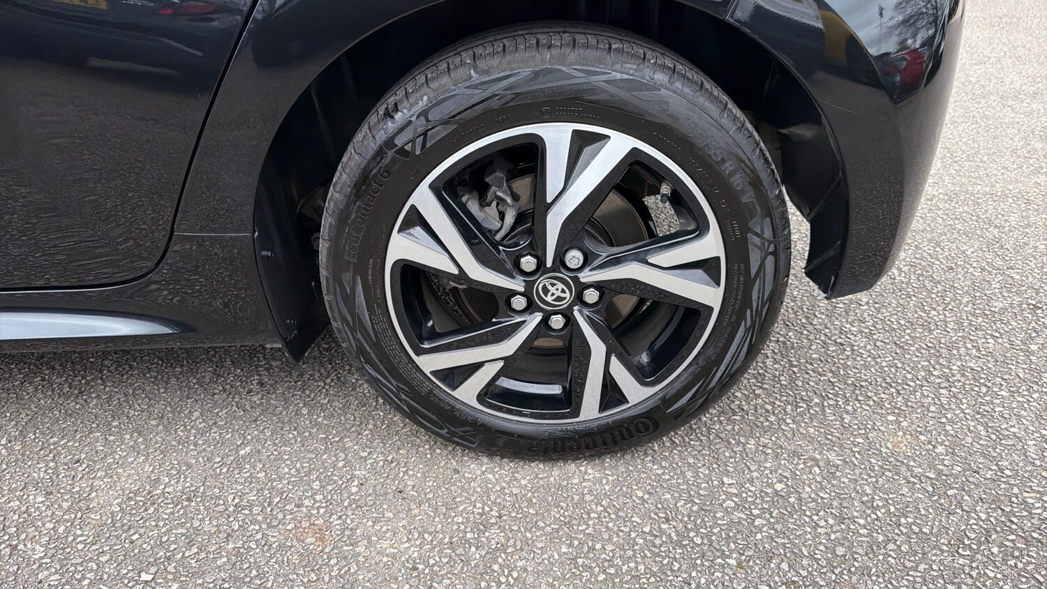 Used Toyota Yaris 2024 for sale - 77883762: Photo 34