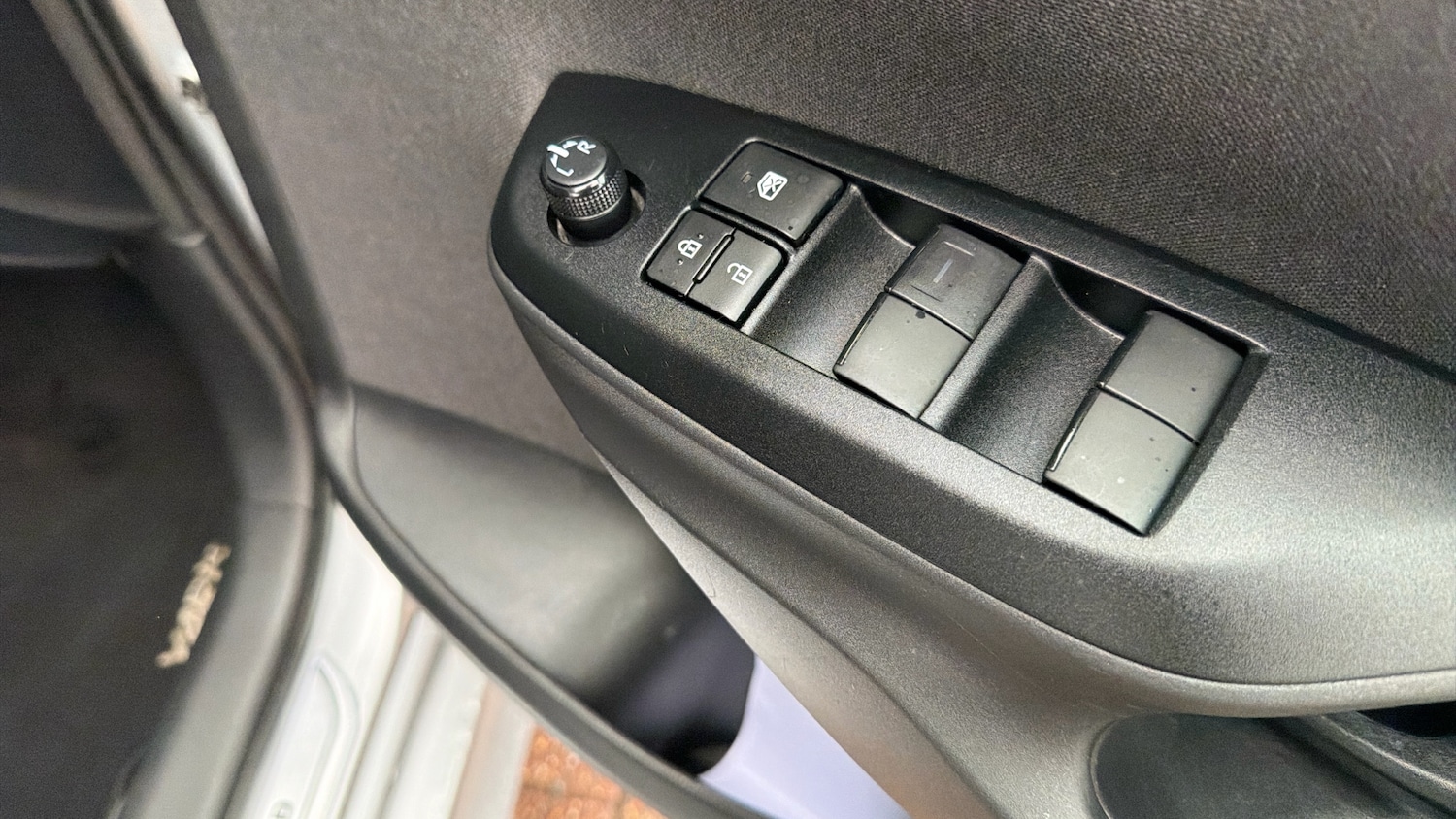 Used Toyota Yaris 2023 for sale - 77718528: Photo 26