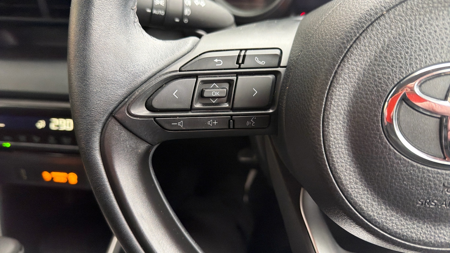 Used Toyota Yaris 2023 for sale - 77718528: Photo 27