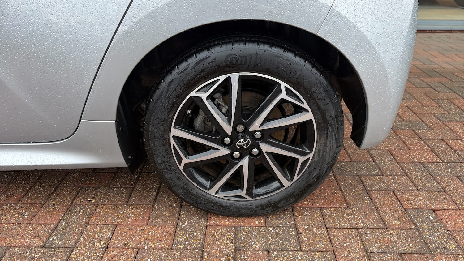 Used Toyota Yaris 2023 for sale - 77718528: Photo 34