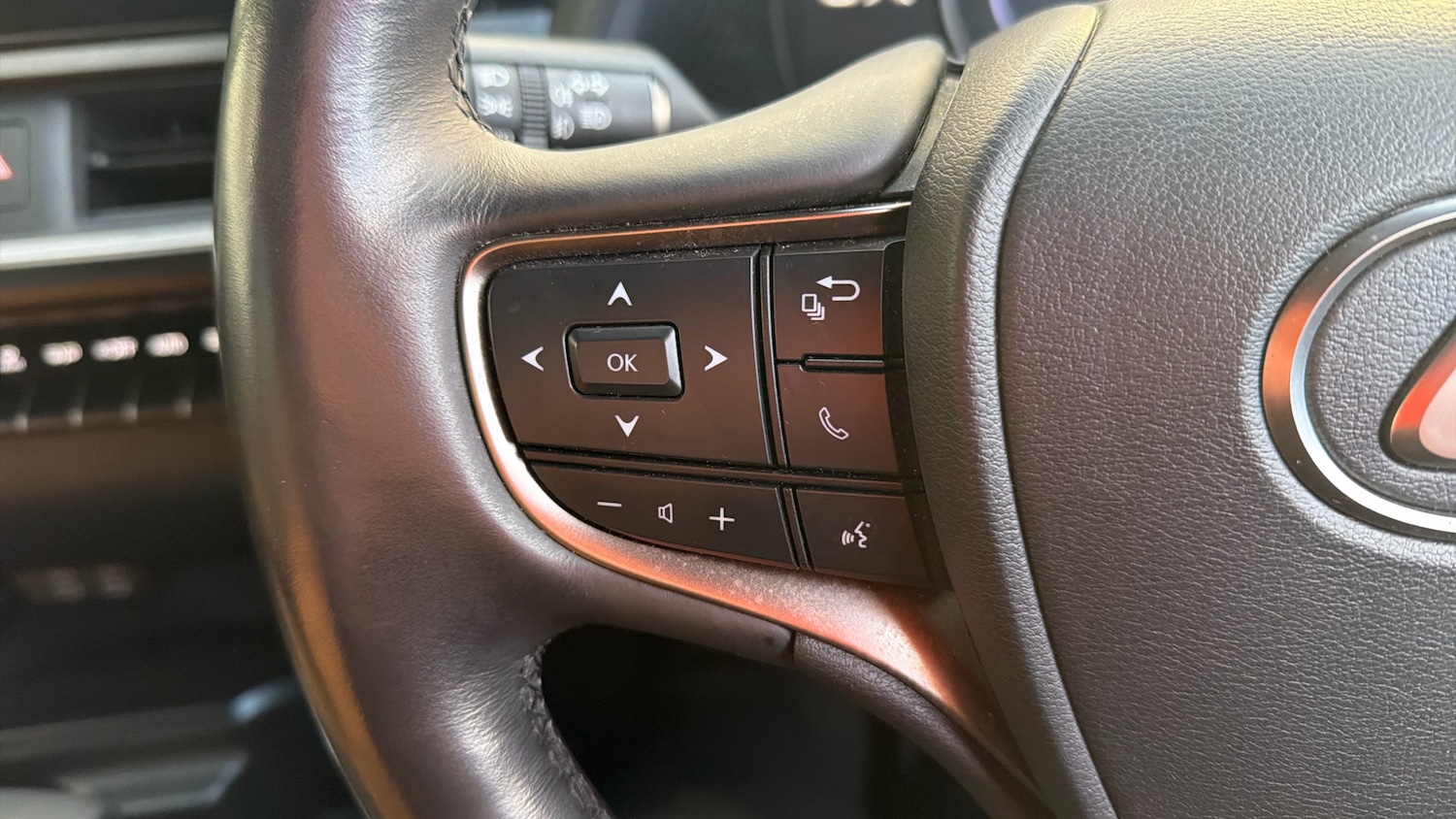 Used Lexus UX 2023 for sale - 77161010: Photo 29