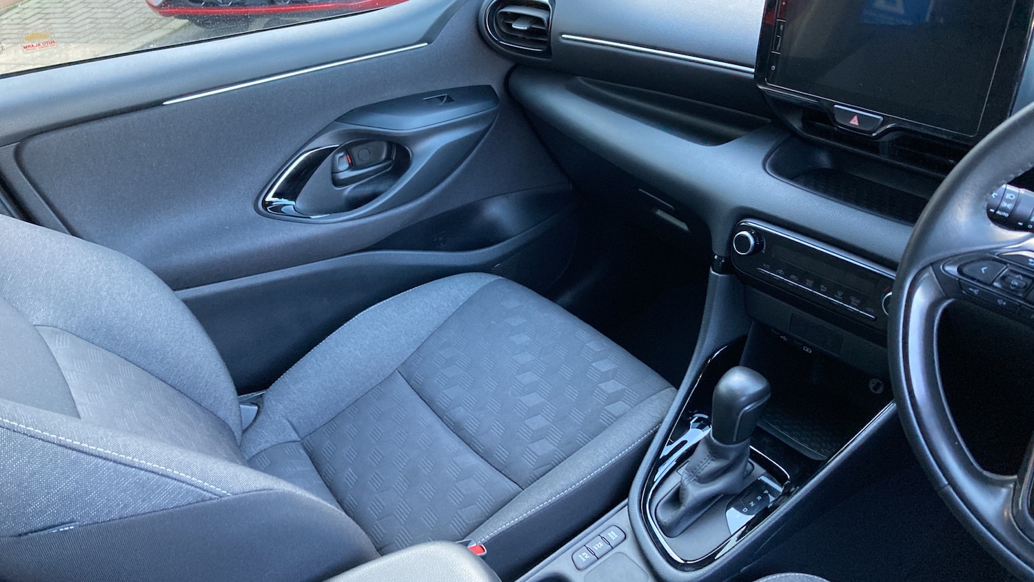 Used Toyota Yaris 2024 for sale - 77988926: Photo 14