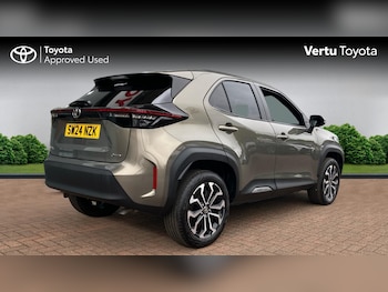 Used Toyota Yaris Cross 2024 for sale - 76159891: Photo