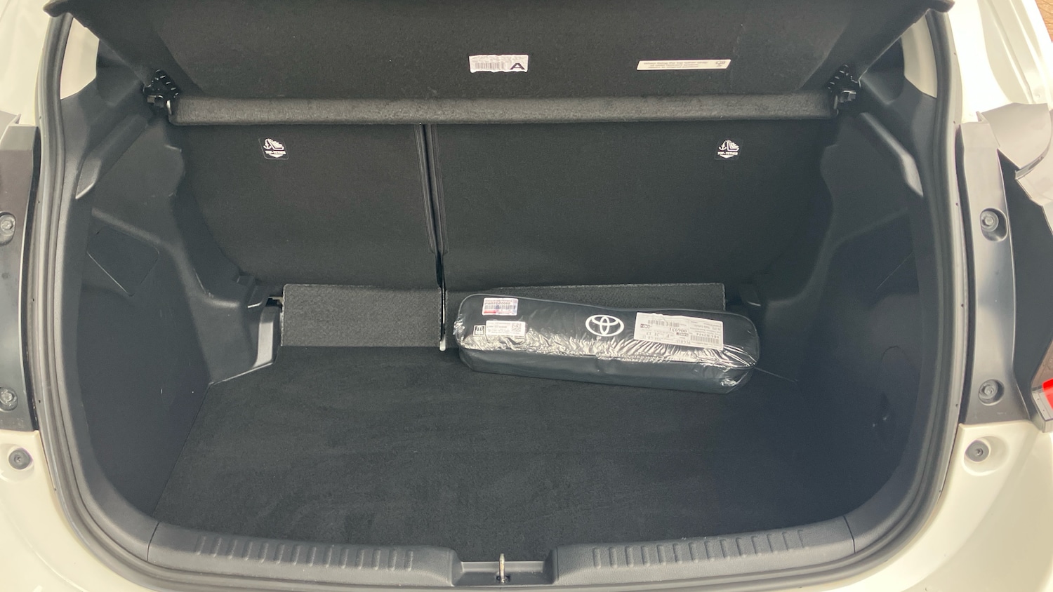 Used Toyota Yaris 2022 for sale - 76598826: Photo 14