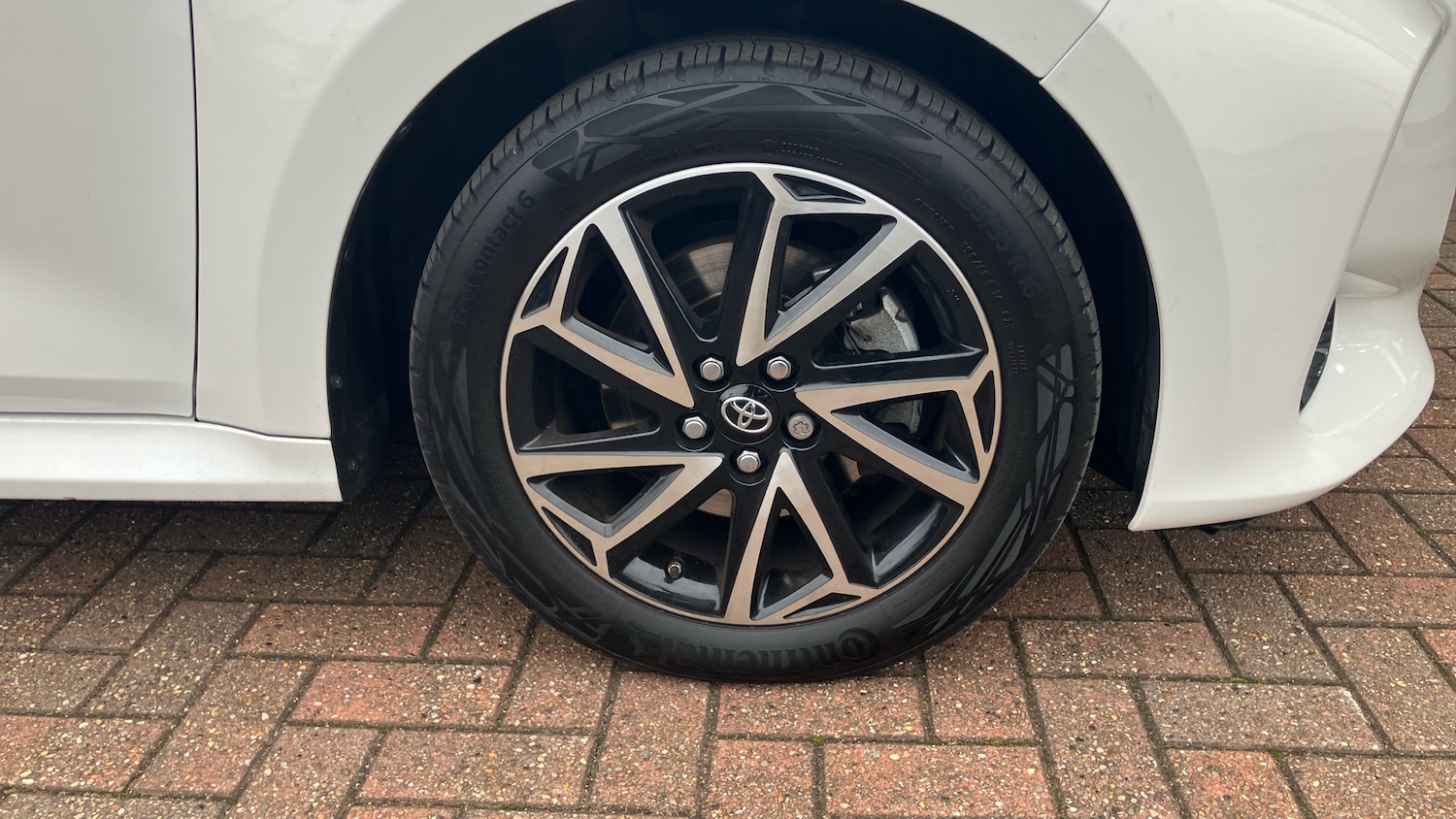 Used Toyota Yaris 2022 for sale - 76598826: Photo 30