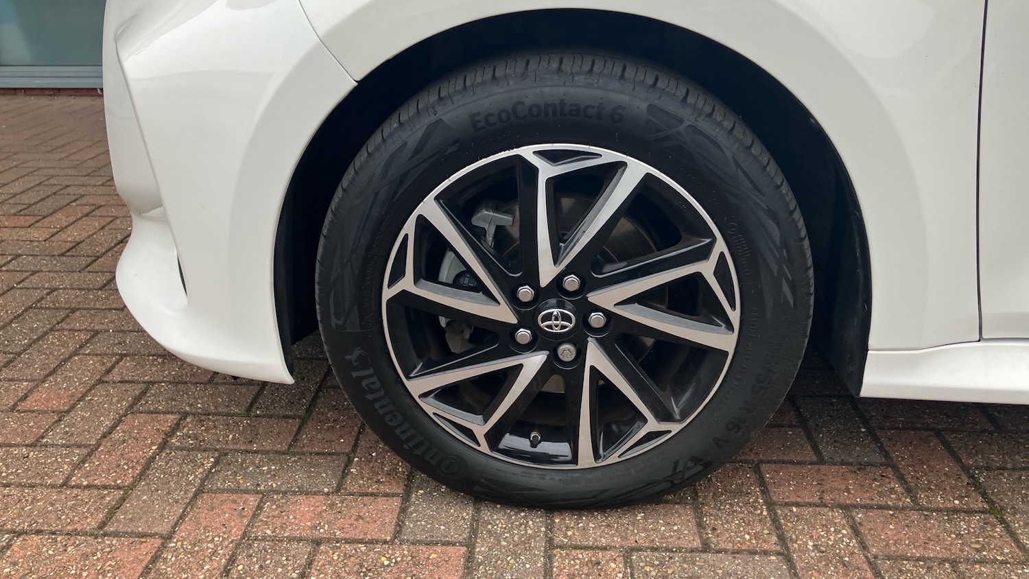 Used Toyota Yaris 2022 for sale - 76598826: Photo 32