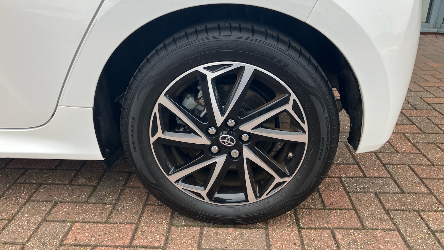 Used Toyota Yaris 2022 for sale - 76598826: Photo 33