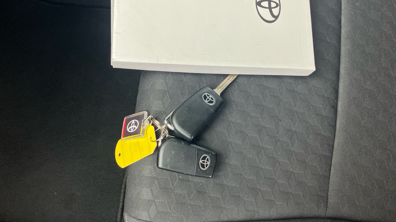 Used Toyota Yaris 2022 for sale - 76598826: Photo 35