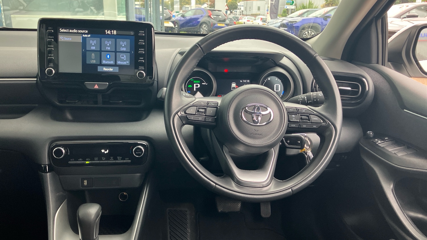 Used Toyota Yaris 2022 for sale - 76598826: Photo 8
