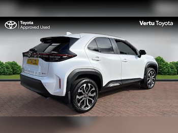 Used Toyota Yaris Cross 2024 for sale - 77998234: Photo