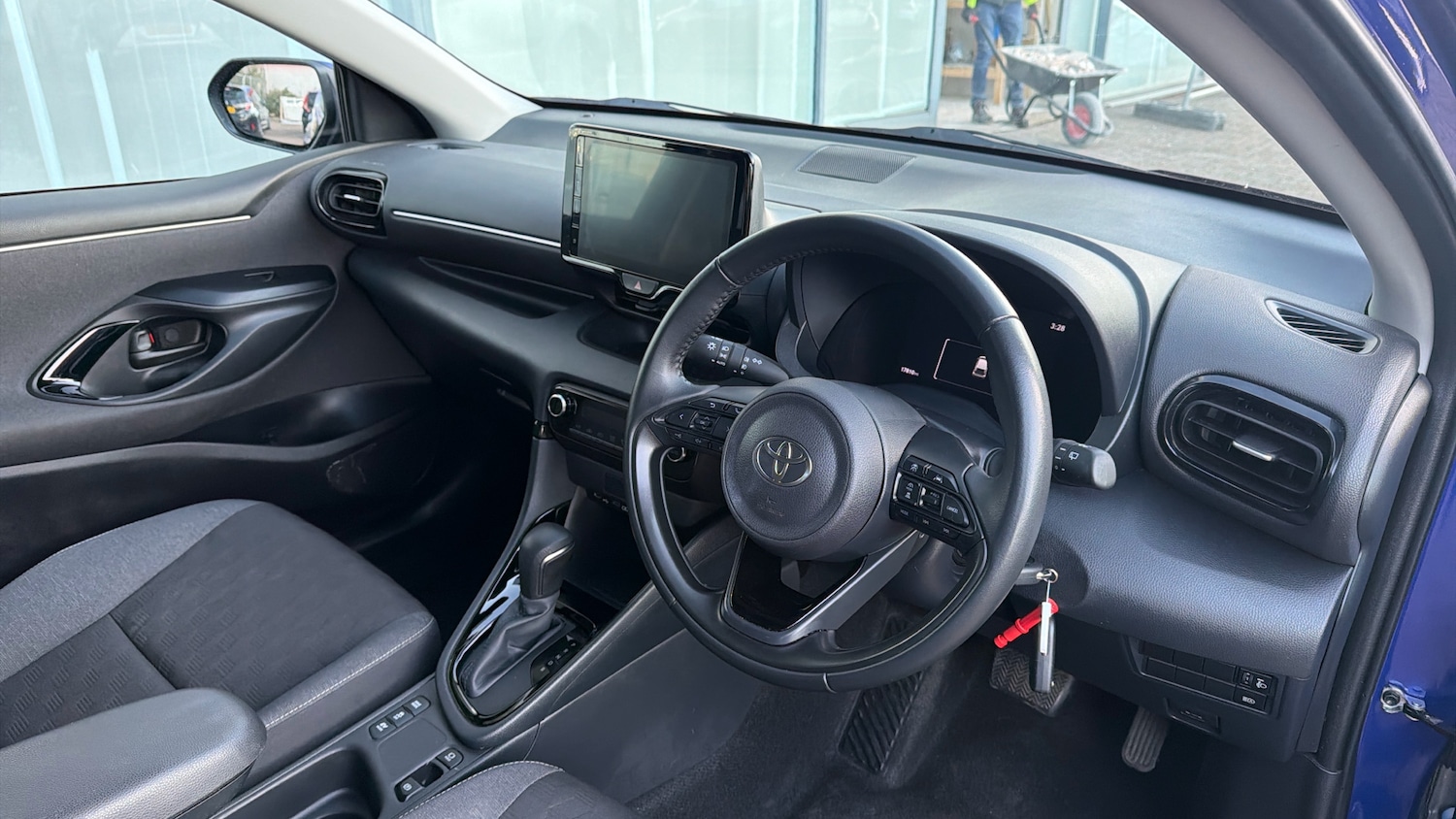 Used Toyota Yaris 2024 for sale - 76653119: Photo 25