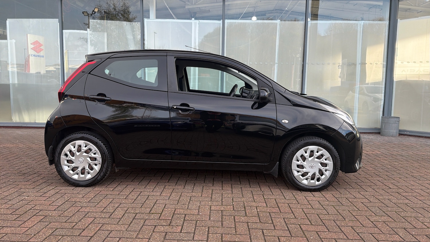 Used Toyota AYGO 2020 for sale - 76603293: Photo 16