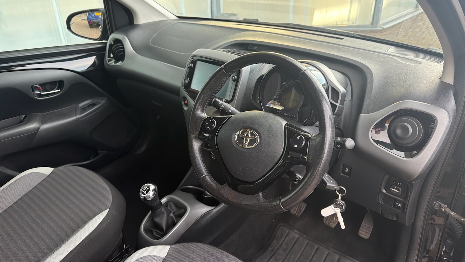 Used Toyota AYGO 2020 for sale - 76603293: Photo 25