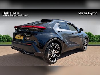 Used Toyota C-HR 2024 for sale - 78452662: Photo