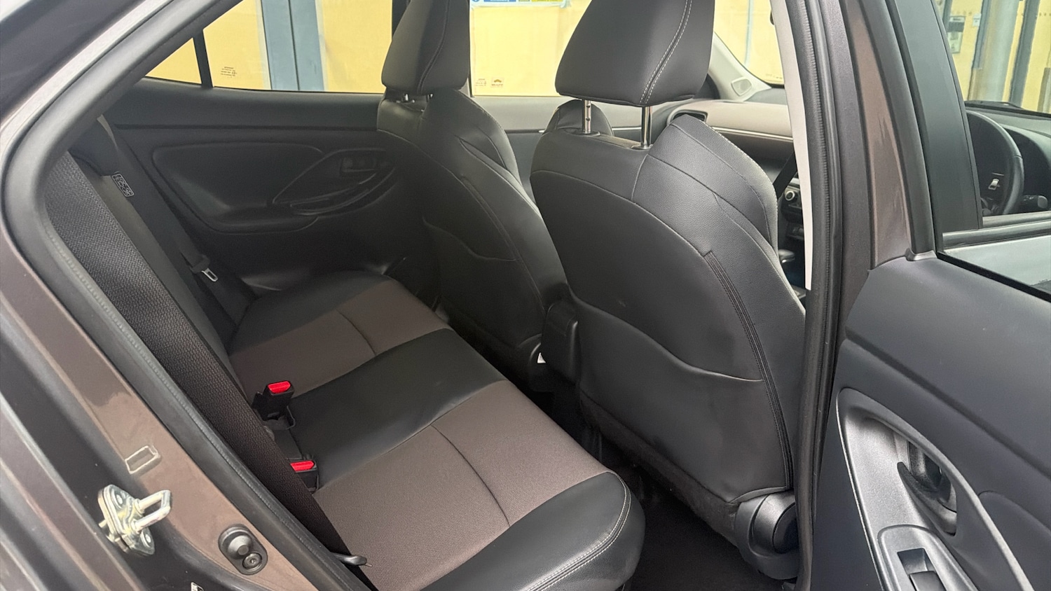 Used Toyota Yaris Cross 2022 for sale - 77326749: Photo 12