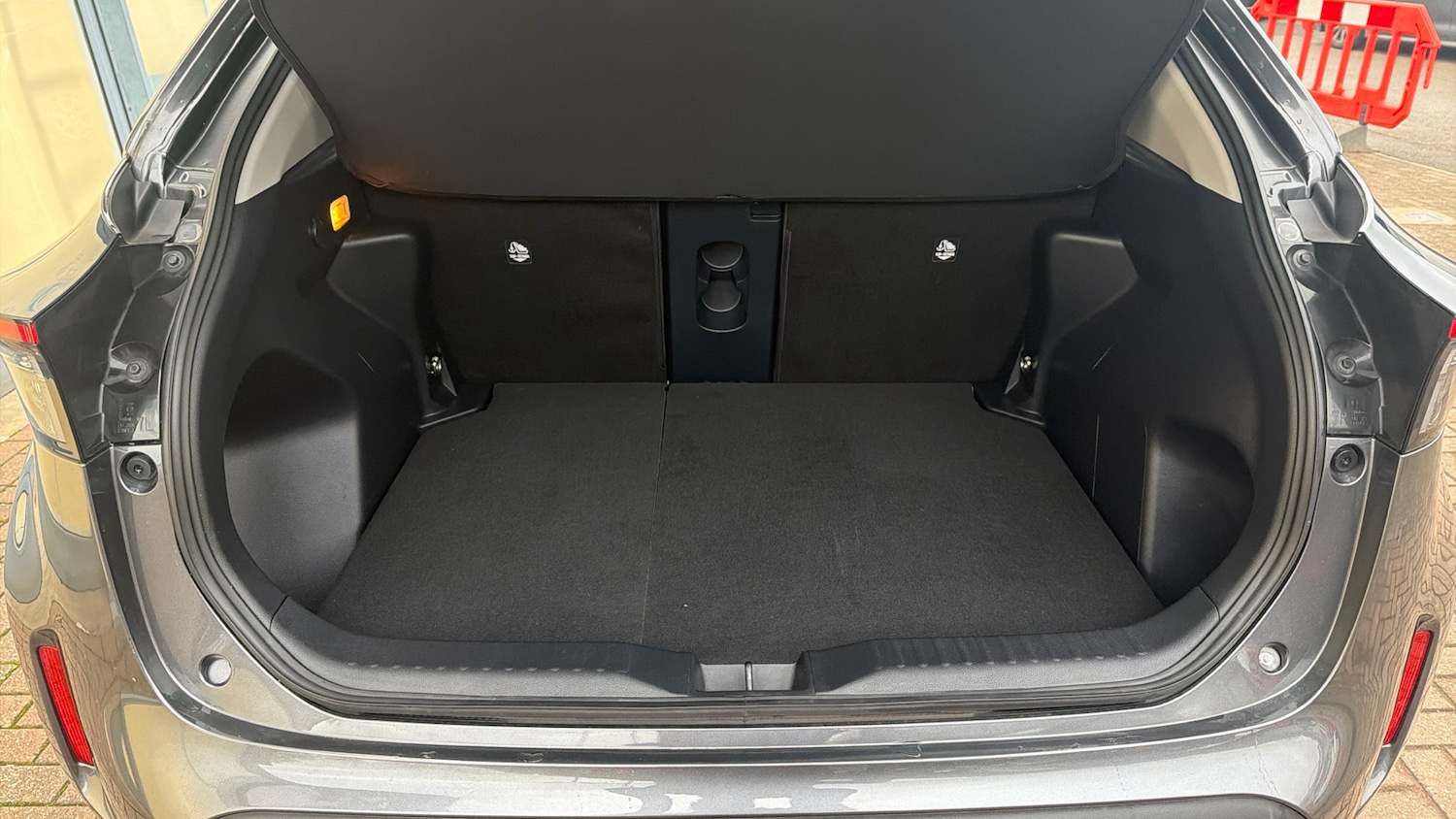 Used Toyota Yaris Cross 2022 for sale - 77326749: Photo 14