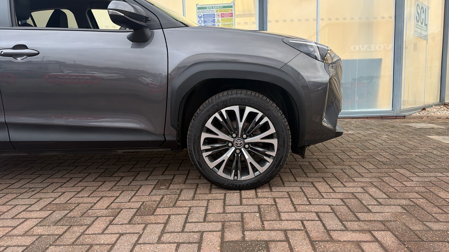 Used Toyota Yaris Cross 2022 for sale - 77326749: Photo 18