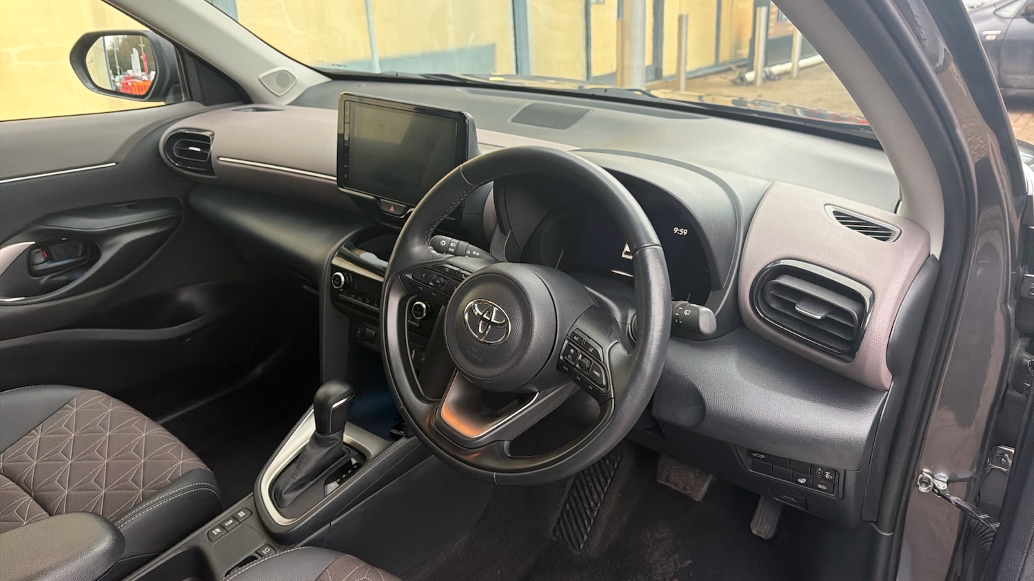 Used Toyota Yaris Cross 2022 for sale - 77326749: Photo 25