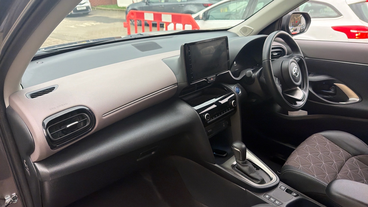 Used Toyota Yaris Cross 2022 for sale - 77326749: Photo 35