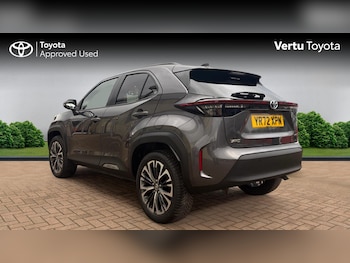 Used Toyota Yaris Cross 2022 for sale - 77326749: Photo