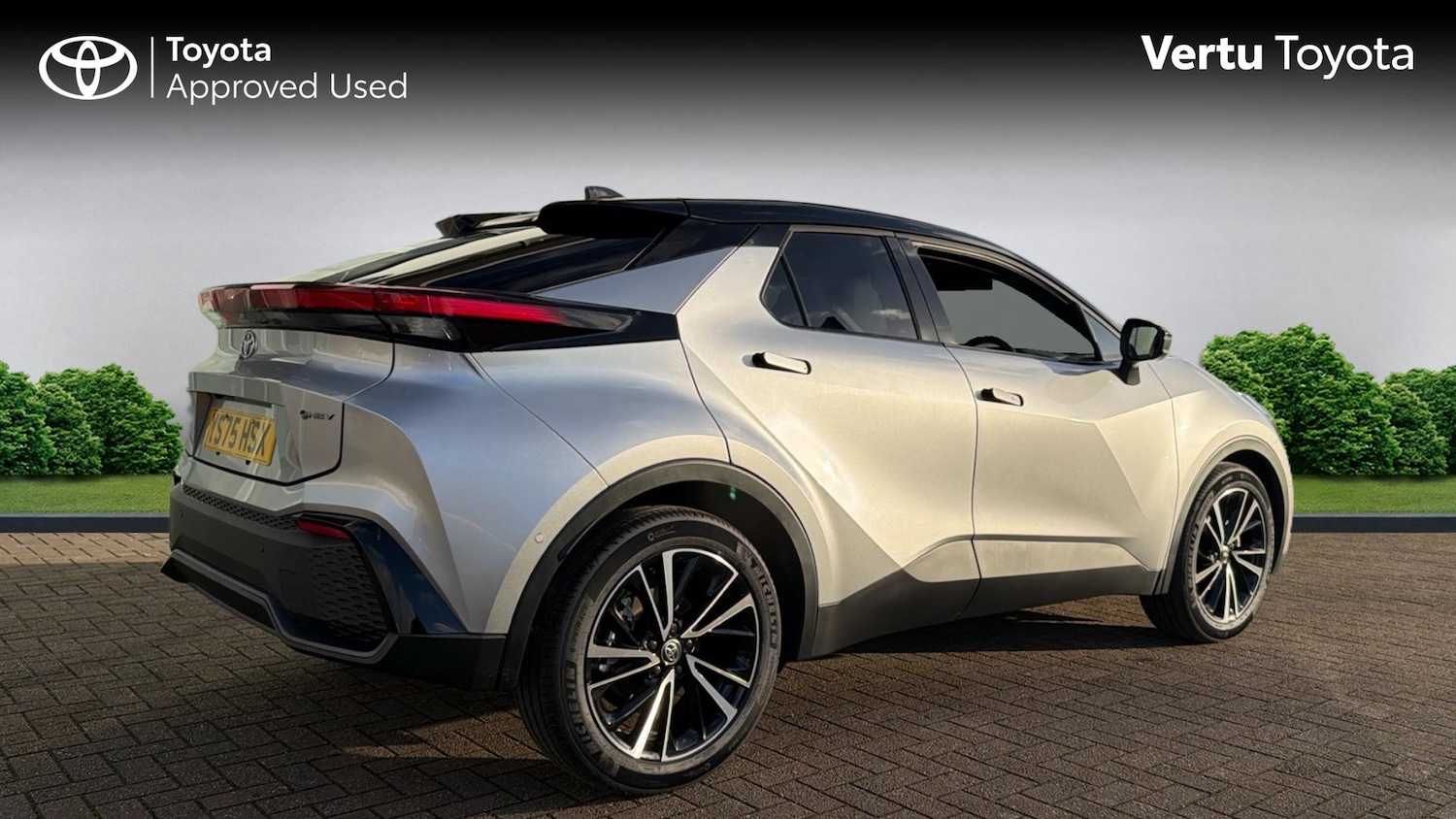 Used Toyota C-HR 2025 for sale - 77168470: Photo 2