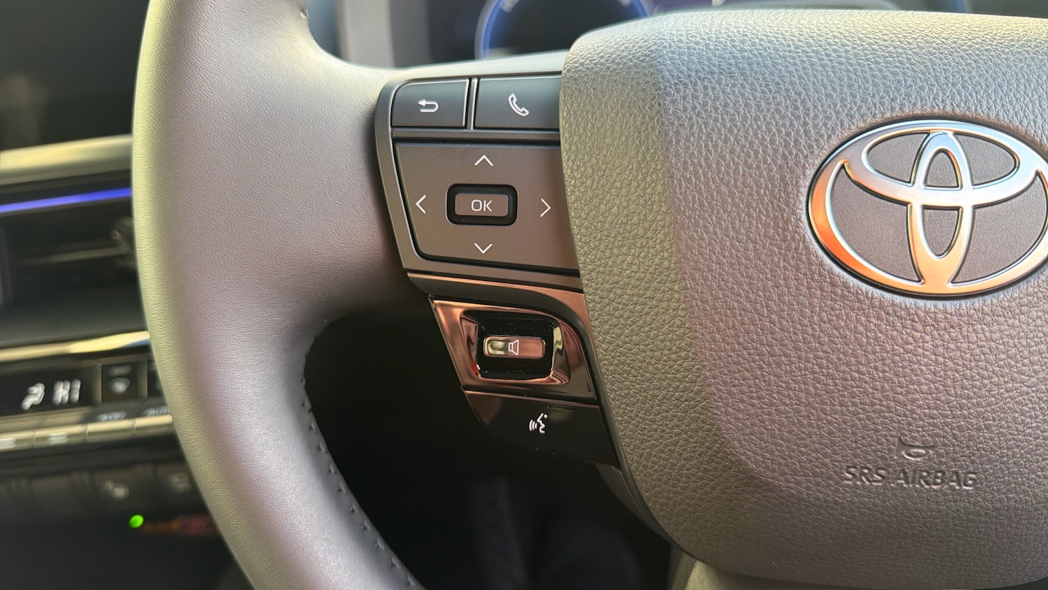 Used Toyota C-HR 2025 for sale - 77168470: Photo 28