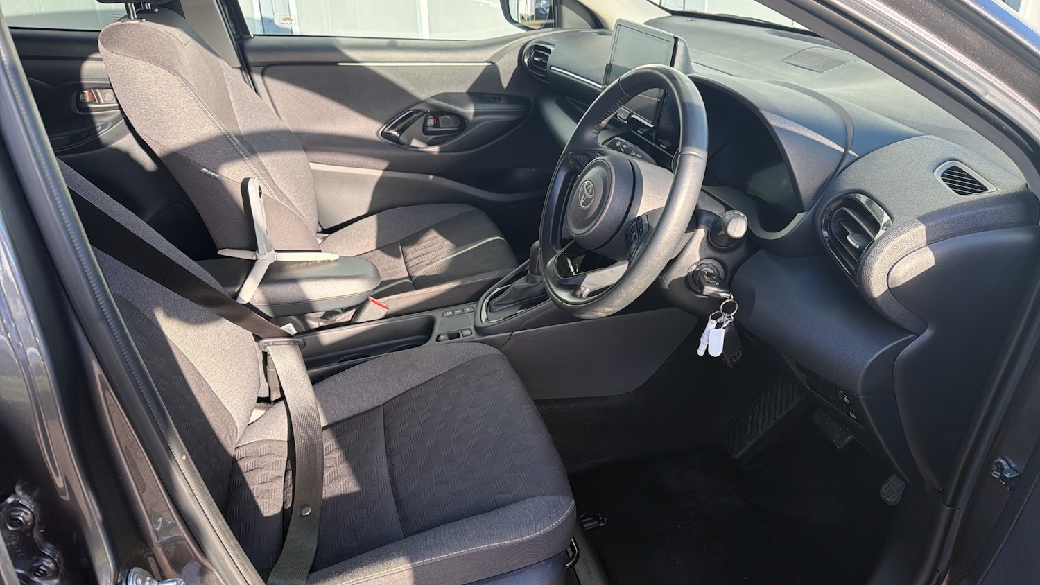 Used Toyota Yaris 2024 for sale - 76763095: Photo 11