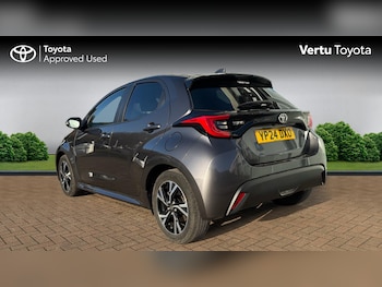 Used Toyota Yaris 2024 for sale - 76763095: Photo