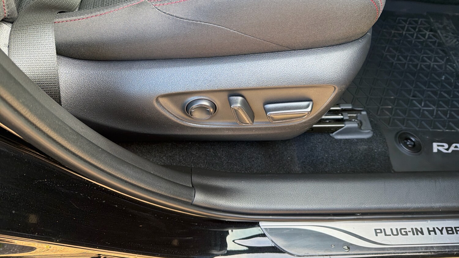 Used Toyota RAV4 2024 for sale - 77462337: Photo 27