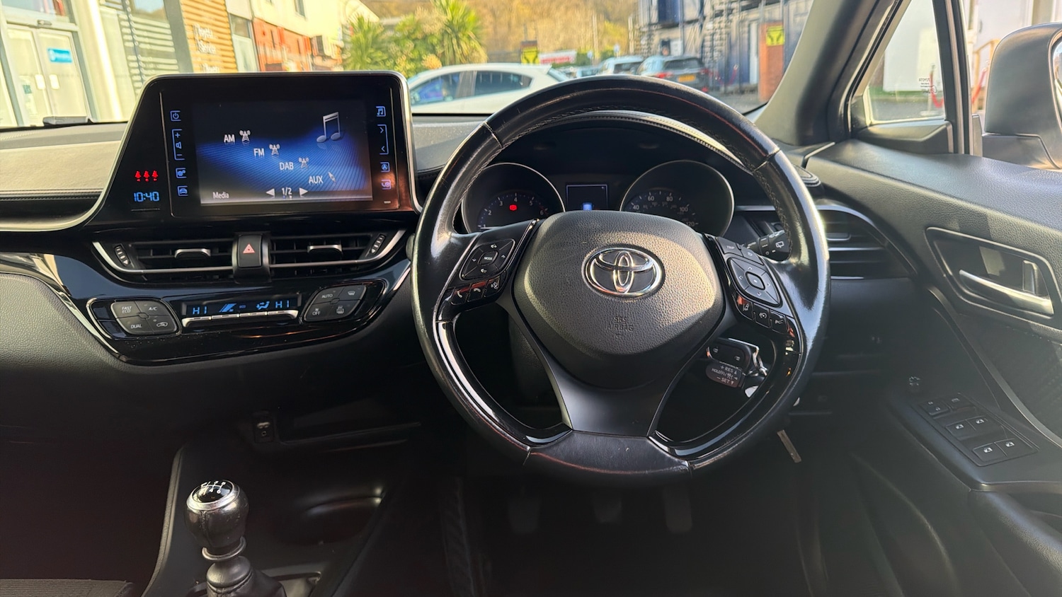 Used Toyota C-HR 2017 for sale - 76817374: Photo 8