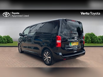 Used Toyota PROACE CITY Verso 2025 for sale - 79407540: Photo