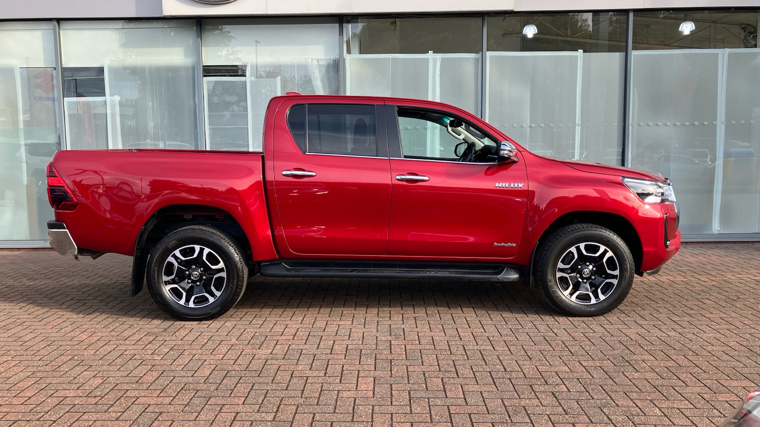 Used Toyota Hilux 2023 for sale - 76428625: Photo 16