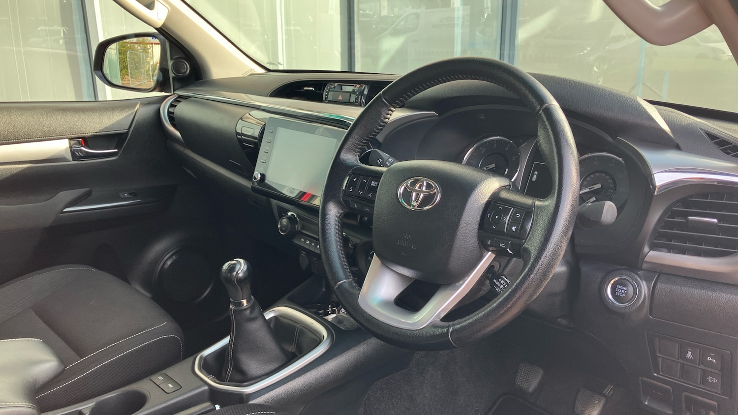 Used Toyota Hilux 2023 for sale - 76428625: Photo 25